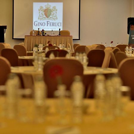 Gino Feruci Kebon Jati By Kagum Hotels Bandung Extérieur photo