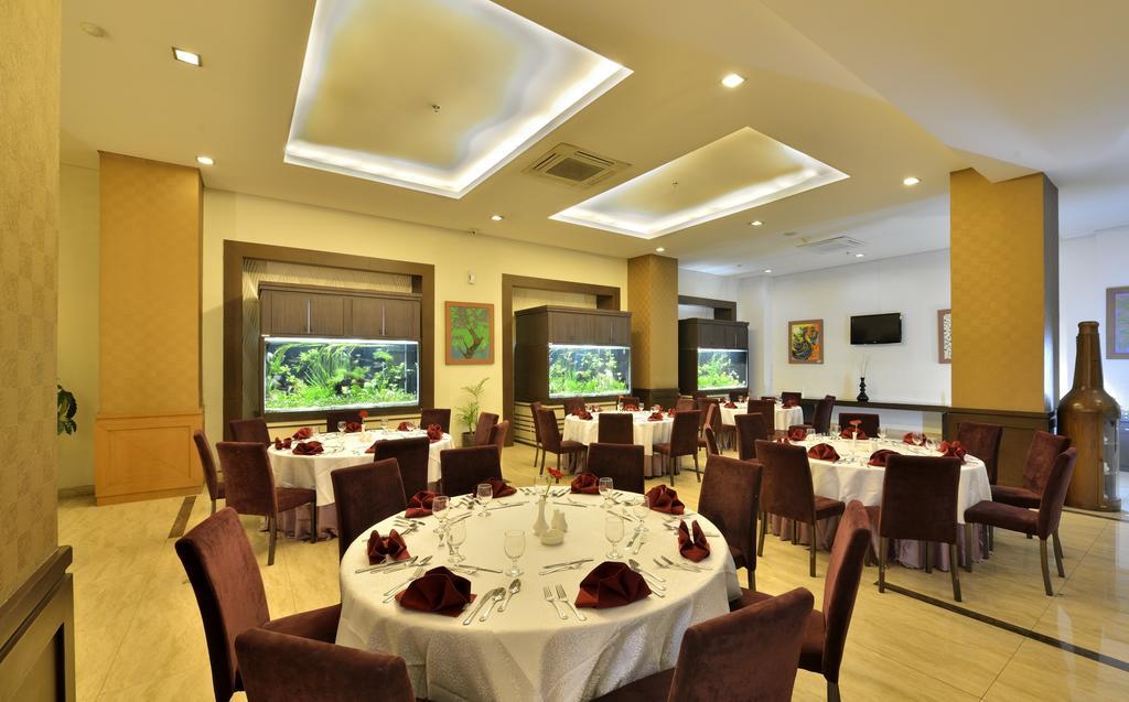 Gino Feruci Kebon Jati By Kagum Hotels Bandung Extérieur photo