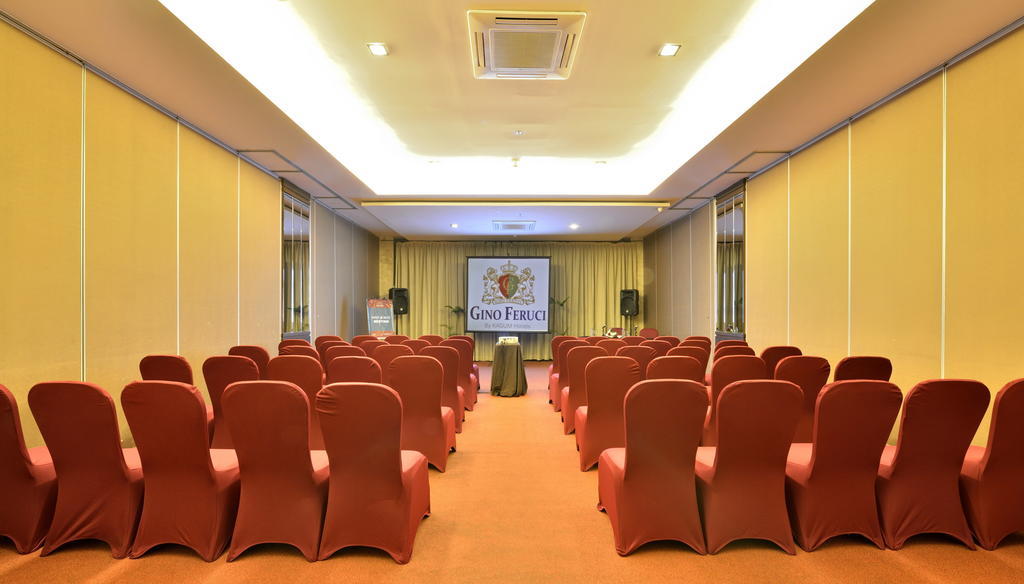 Gino Feruci Kebon Jati By Kagum Hotels Bandung Extérieur photo